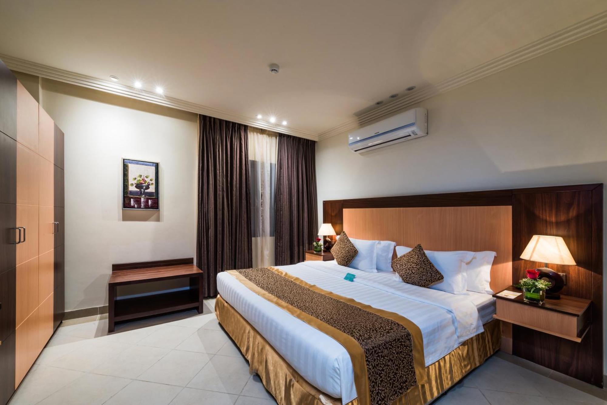 Boudl Al Rass Aparthotel Ar Rass Bagian luar foto