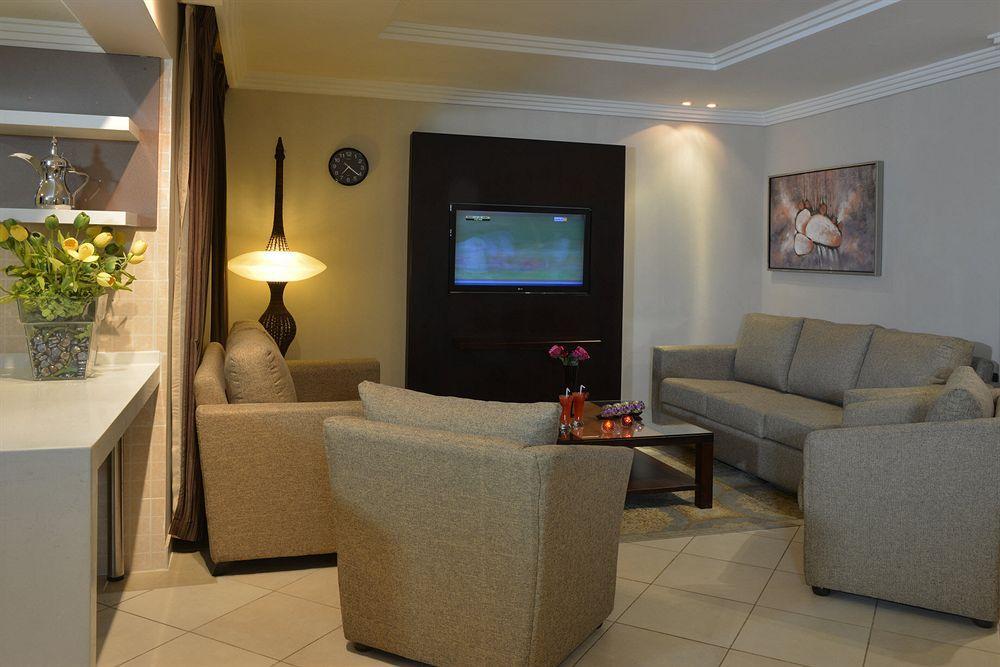 Boudl Al Rass Aparthotel Ar Rass Bagian luar foto