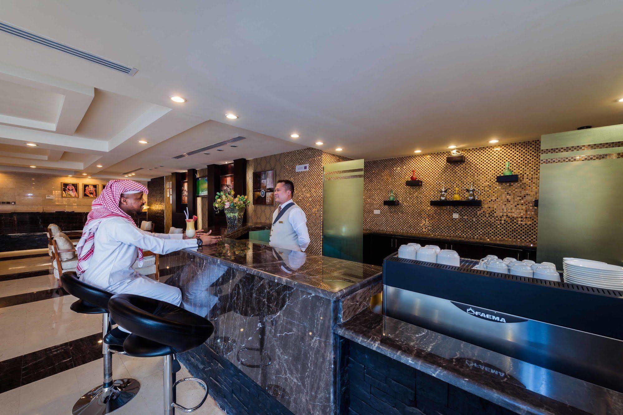 Boudl Al Rass Aparthotel Ar Rass Bagian luar foto