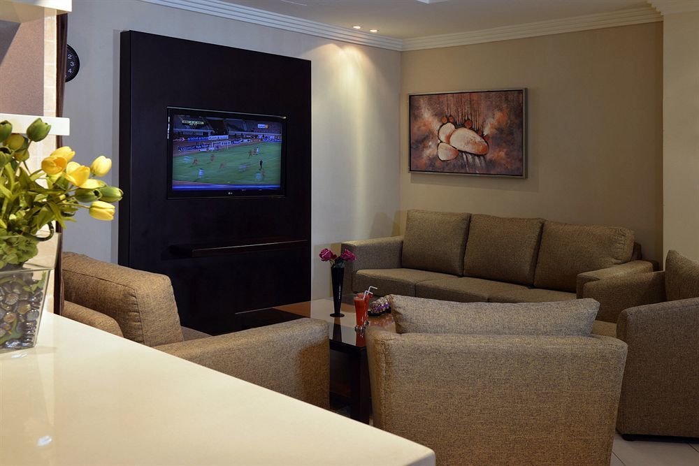 Boudl Al Rass Aparthotel Ar Rass Bagian luar foto